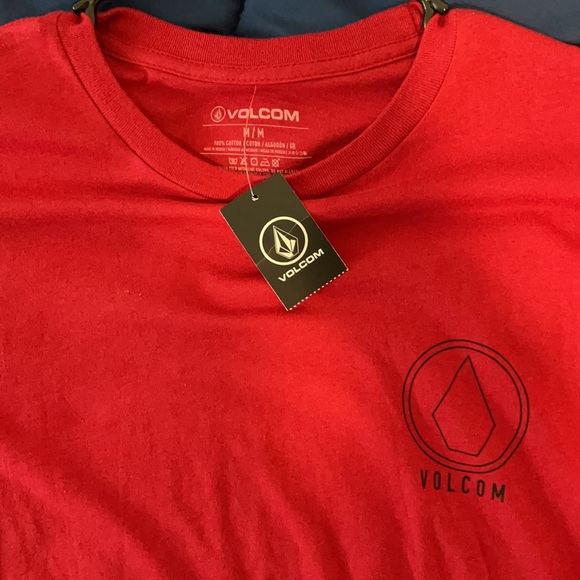 NWT Volcom long sleeve tee - Picture 2 of 4